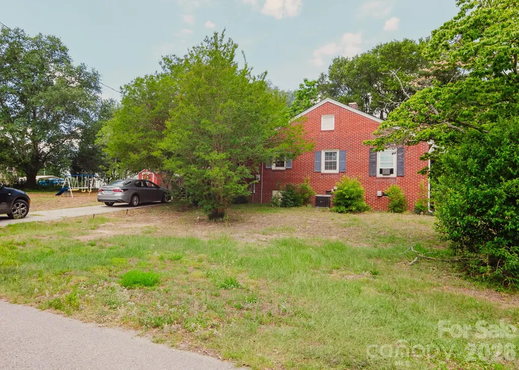 303 Myrtle Avenue Hamlet NC 28345