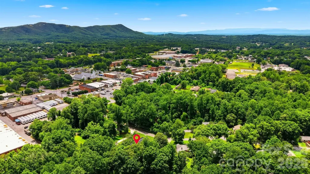 313 Italy Street NE Valdese NC 28690