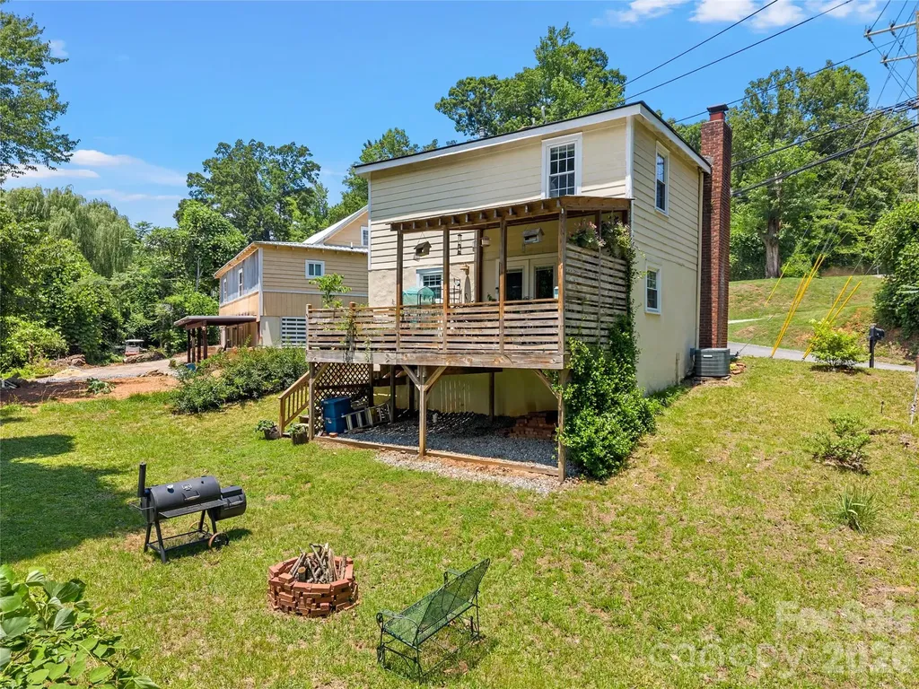 144 E Howard Street Tryon NC 28782