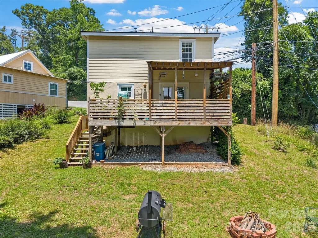 144 E Howard Street Tryon NC 28782