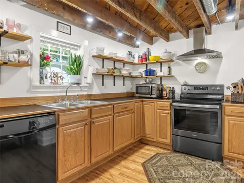 144 E Howard Street Tryon NC 28782