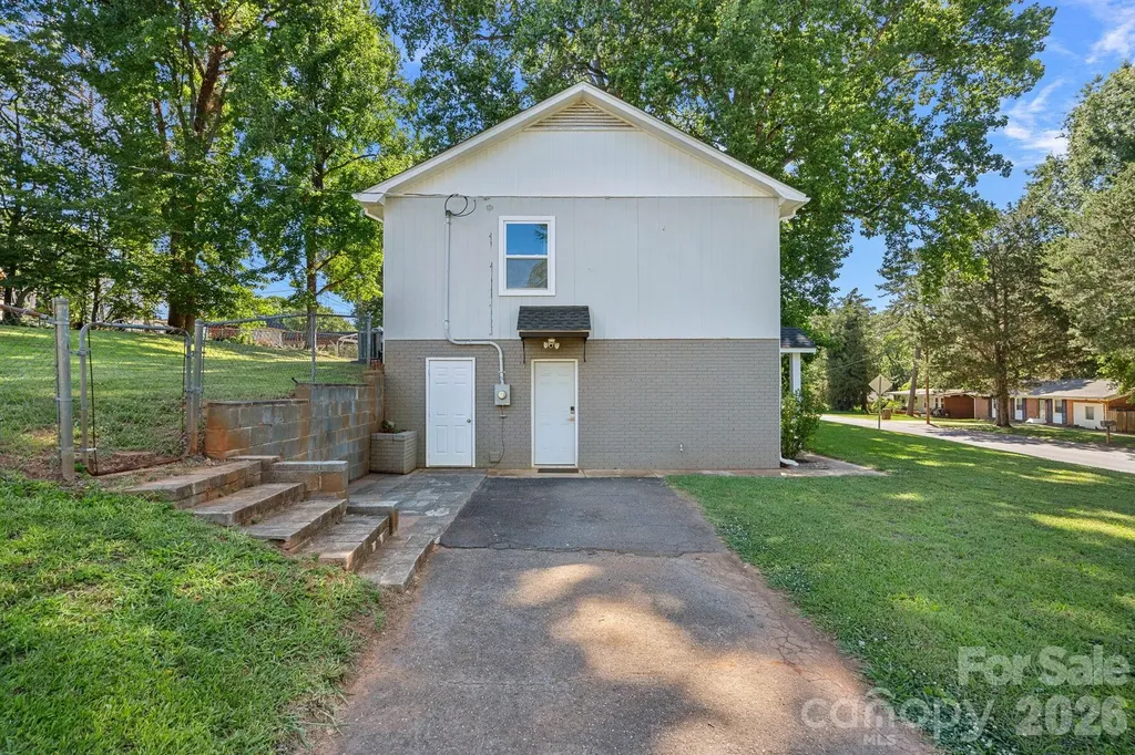 5662 Coulee Place Charlotte NC 28217