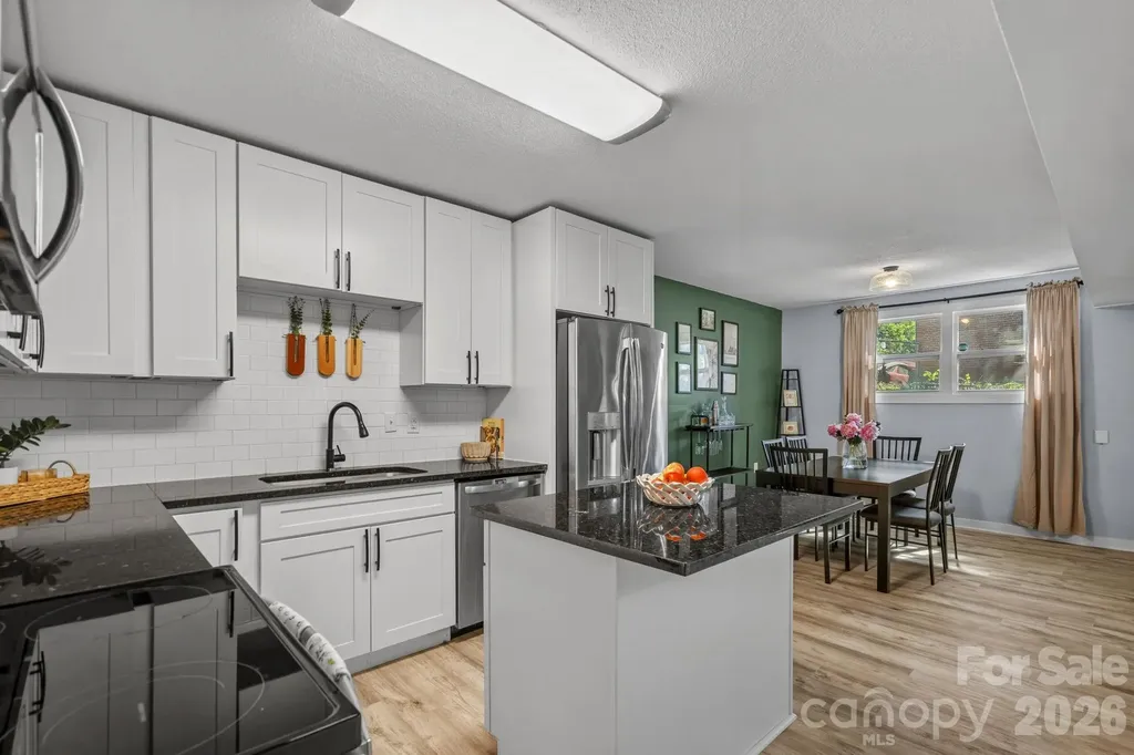 5662 Coulee Place Charlotte NC 28217