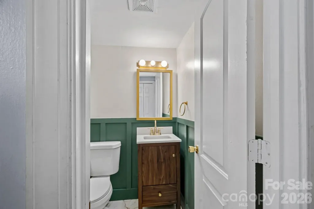 5662 Coulee Place Charlotte NC 28217