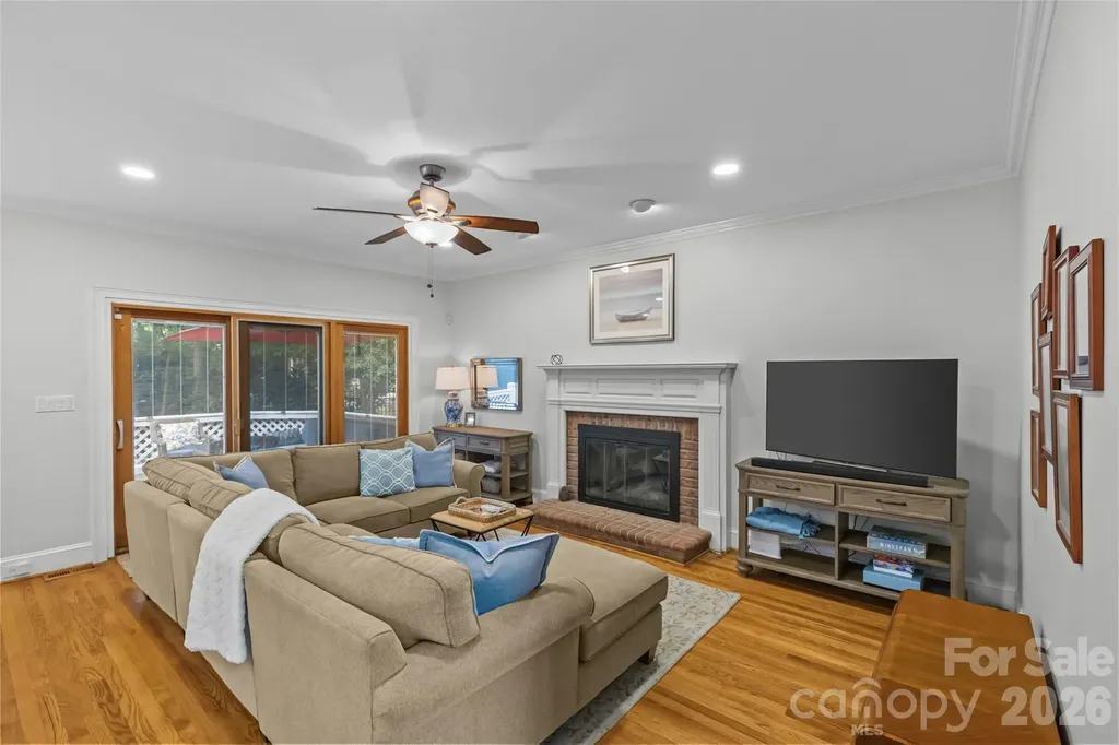 3616 Deruyter Circle Charlotte NC 28269