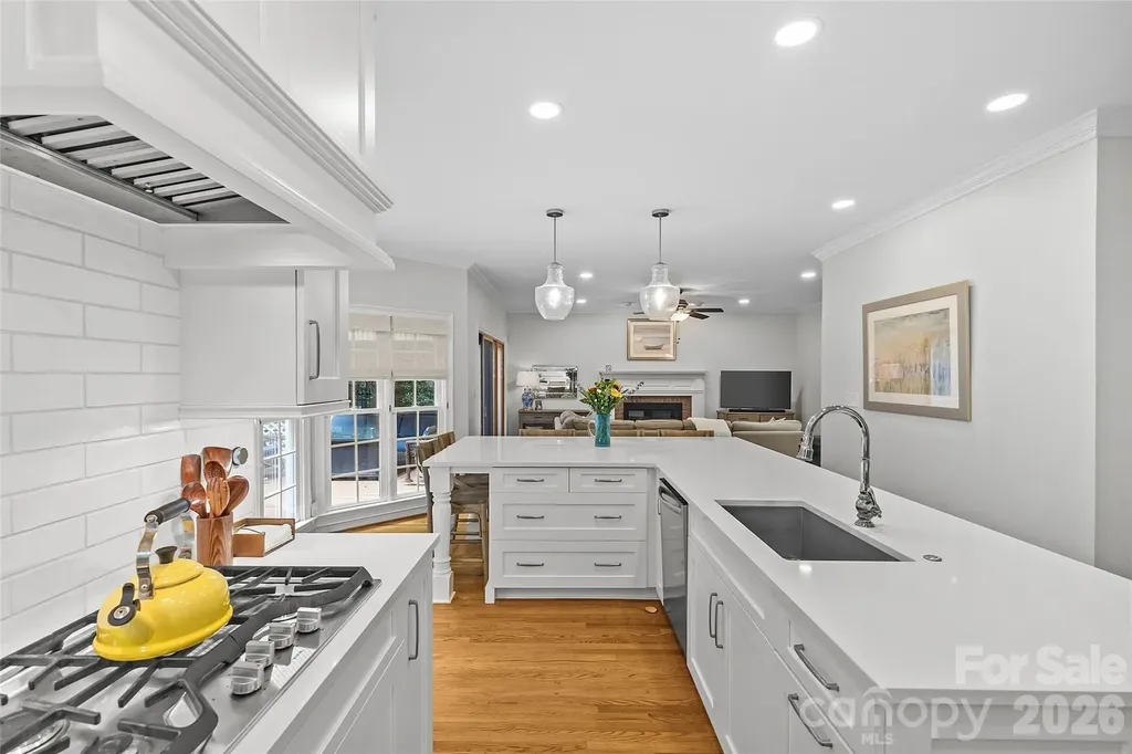3616 Deruyter Circle Charlotte NC 28269