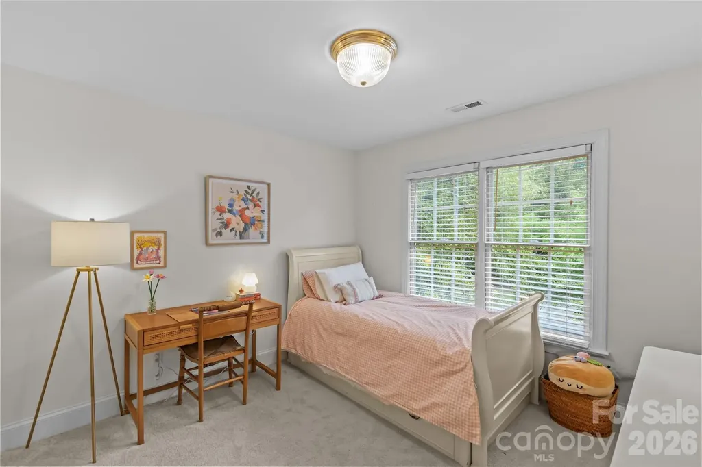 3616 Deruyter Circle Charlotte NC 28269