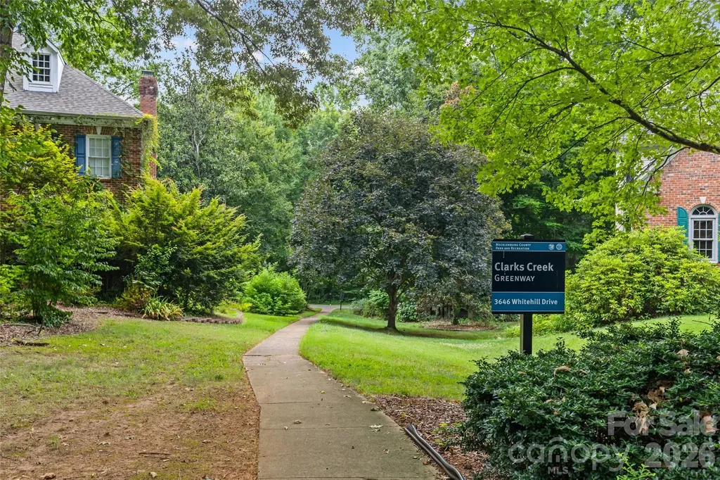 3616 Deruyter Circle Charlotte NC 28269