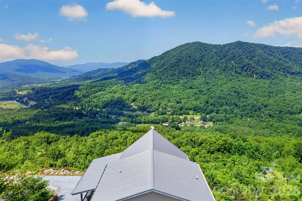 Marion NC, 25 N Forest Drive
