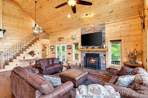 25 N Forest Drive Marion NC 28752