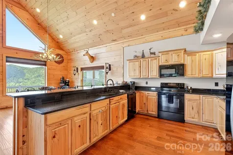 25 N Forest Drive Marion NC 28752