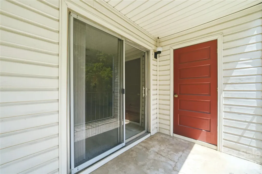 7984 Shady Oak Trail Charlotte NC 28210
