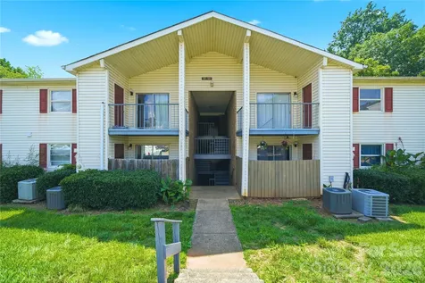 7984 Shady Oak Trail Charlotte NC 28210