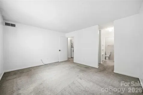 7984 Shady Oak Trail Charlotte NC 28210