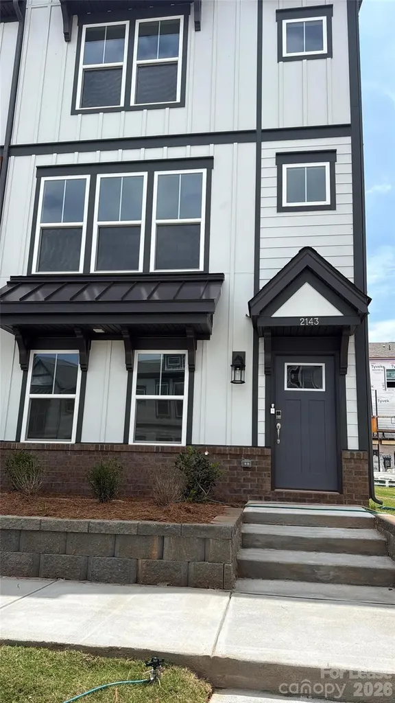2143 Hawksworth Lane Charlotte NC 28262