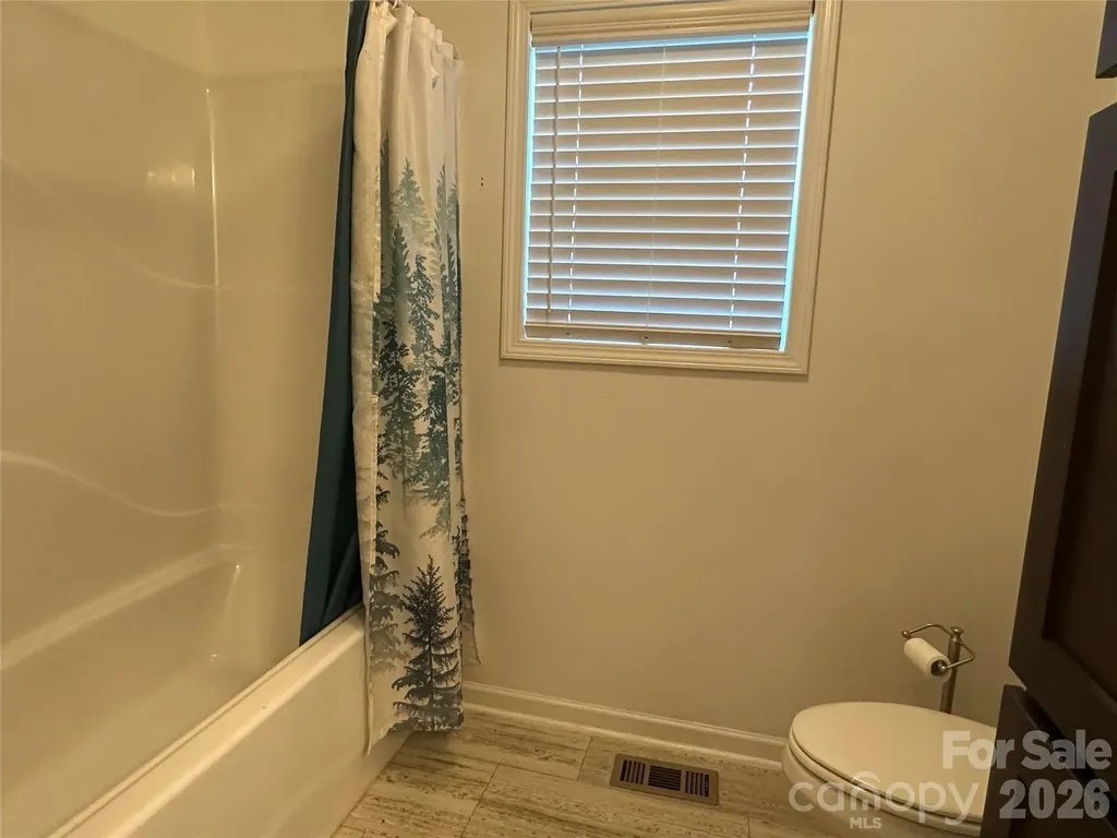 330 W Memorial Highway Harmony NC 28634
