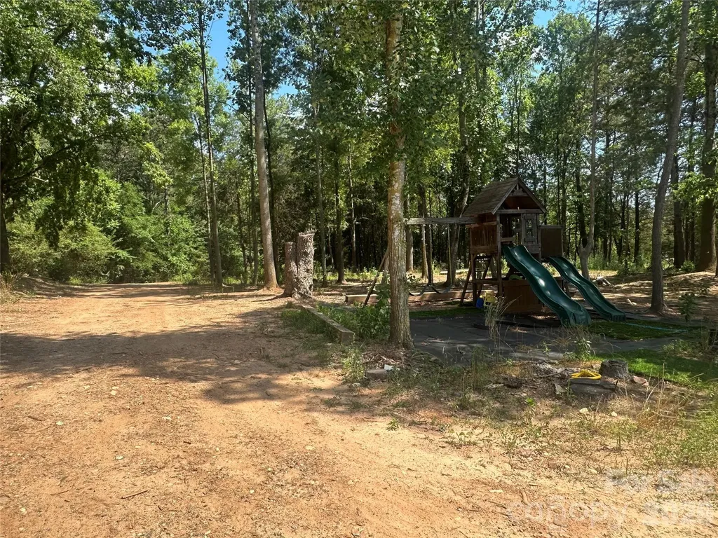 330 W Memorial Highway Harmony NC 28634