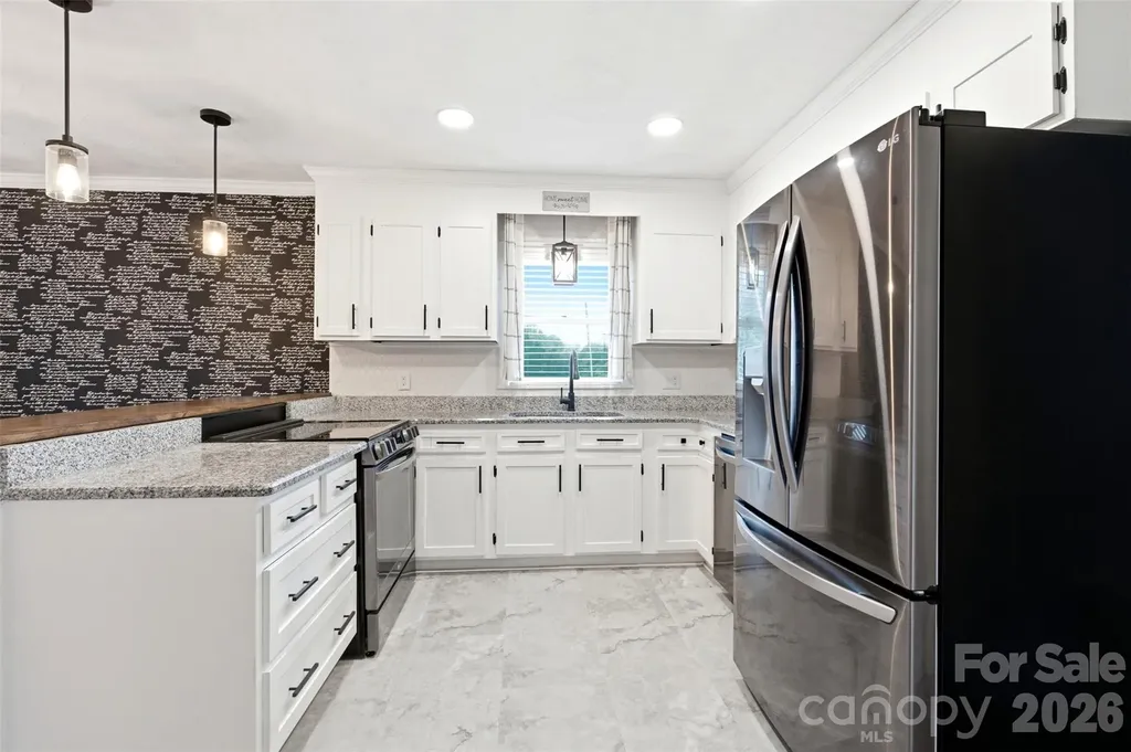 21 Eagle Drive Taylorsville NC 28681