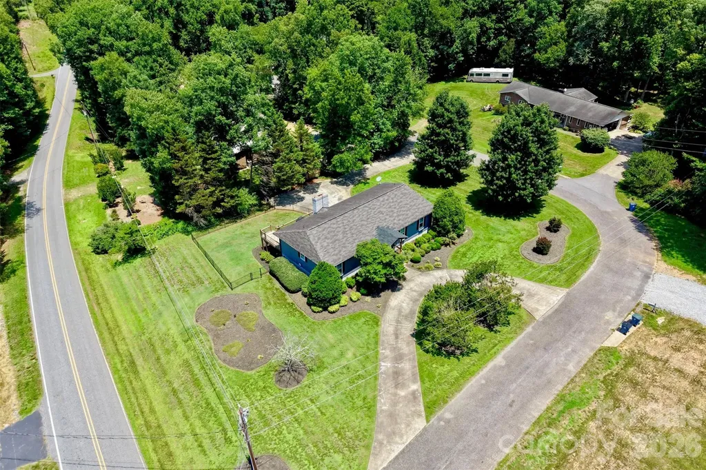 21 Eagle Drive Taylorsville NC 28681