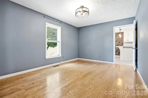 21 Eagle Drive Taylorsville NC 28681