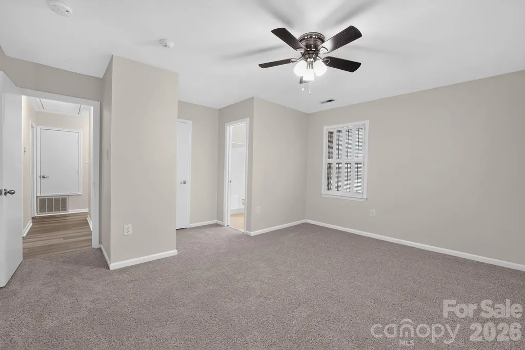 7812 Surreywood Place Charlotte NC 28270