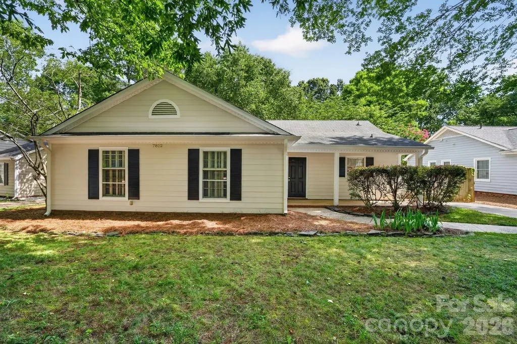 7812 Surreywood Place Charlotte NC 28270