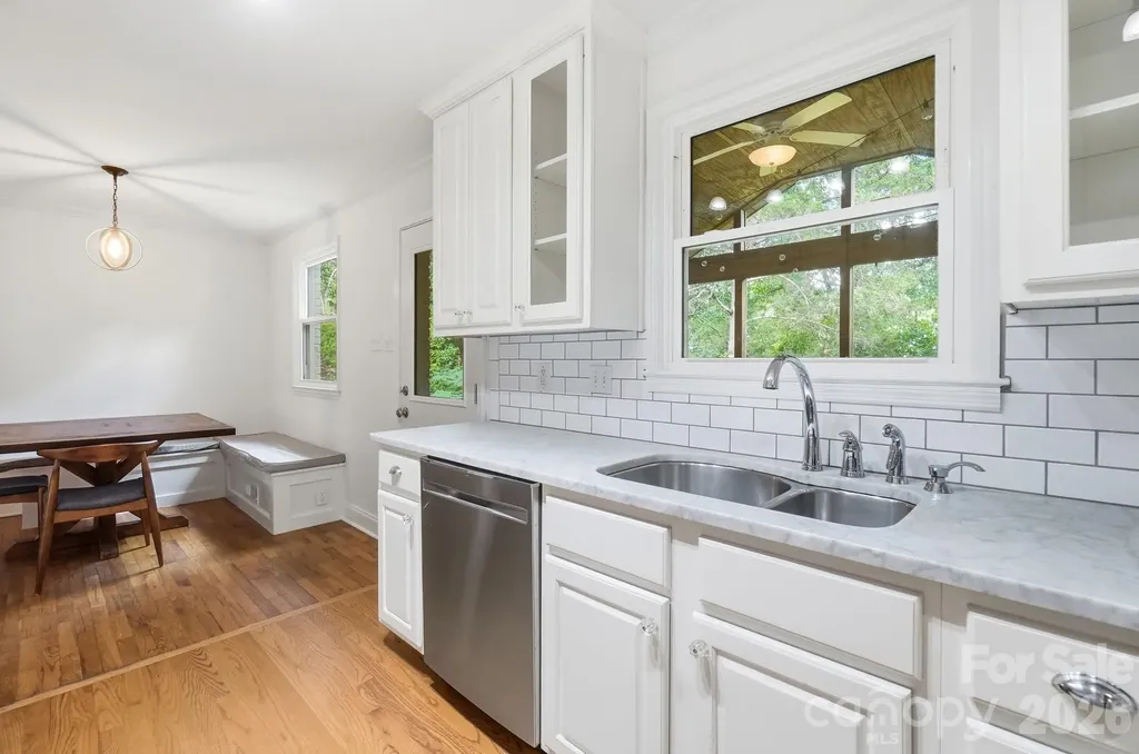 5108 White Oak Road Charlotte NC 28210