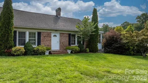 15 6th Em Street Marion NC 28752