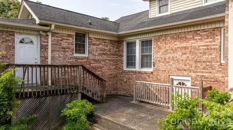 15 6th Em Street Marion NC 28752