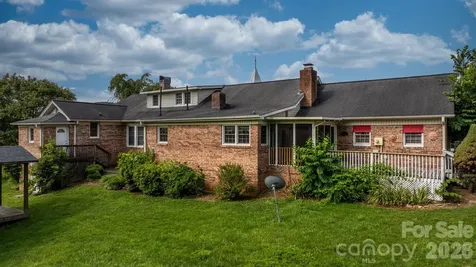15 6th Em Street Marion NC 28752