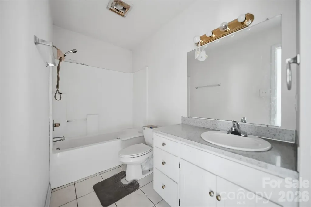 820 Horseshoe Lake Road Lincolnton NC 28092