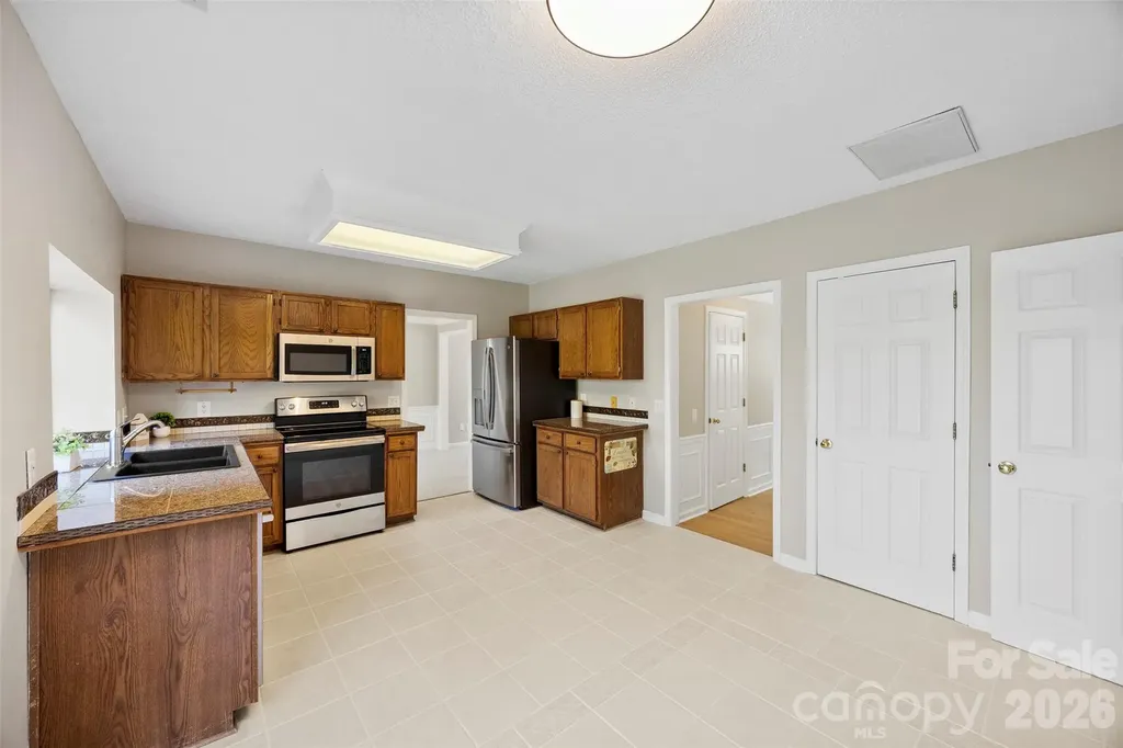 6004 Downfield Wood Drive Charlotte NC 28269