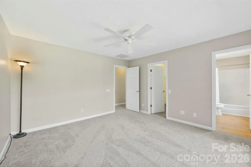 6004 Downfield Wood Drive Charlotte NC 28269