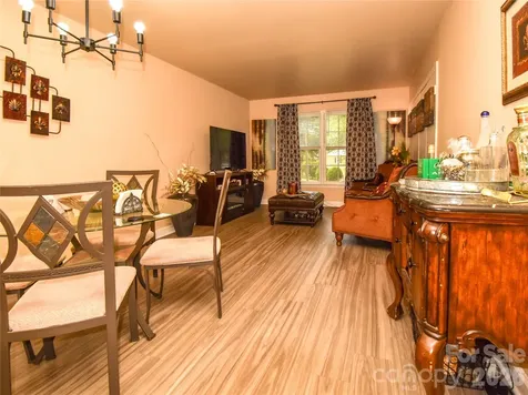 2890 Carriage Drive Winston Salem NC 27106