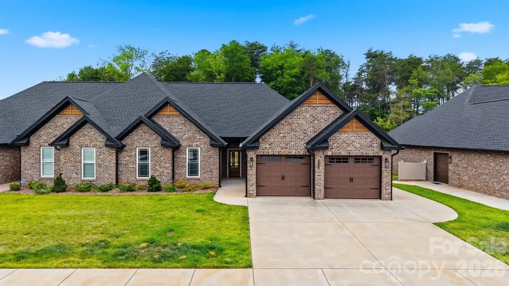 3342 48th Avenue NE Hickory NC 28601