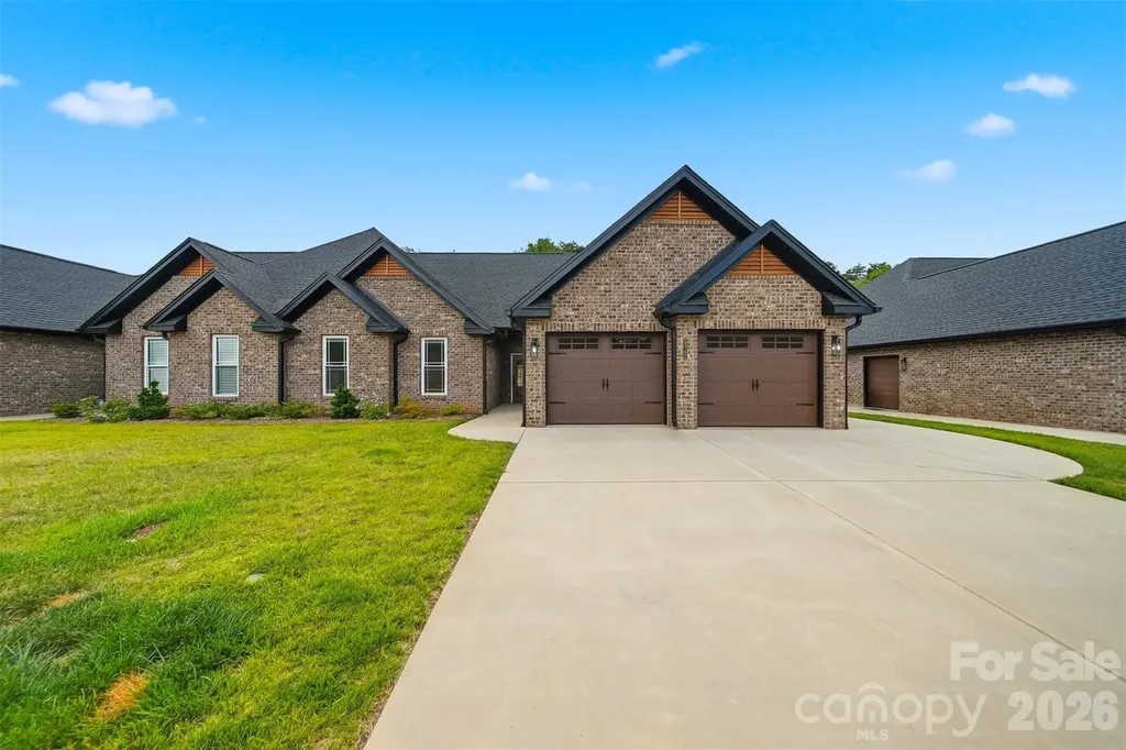 3342 48th Avenue NE Hickory NC 28601