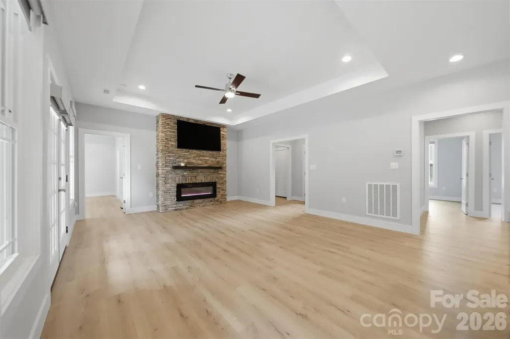 3342 48th Avenue NE Hickory NC 28601