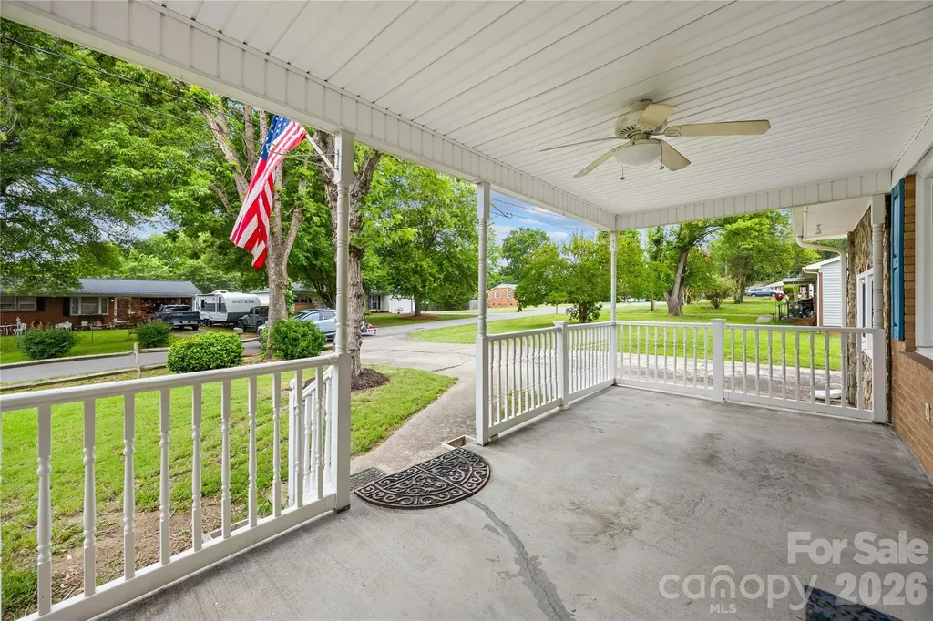 205 Gaddis Drive Mount Holly NC 28120