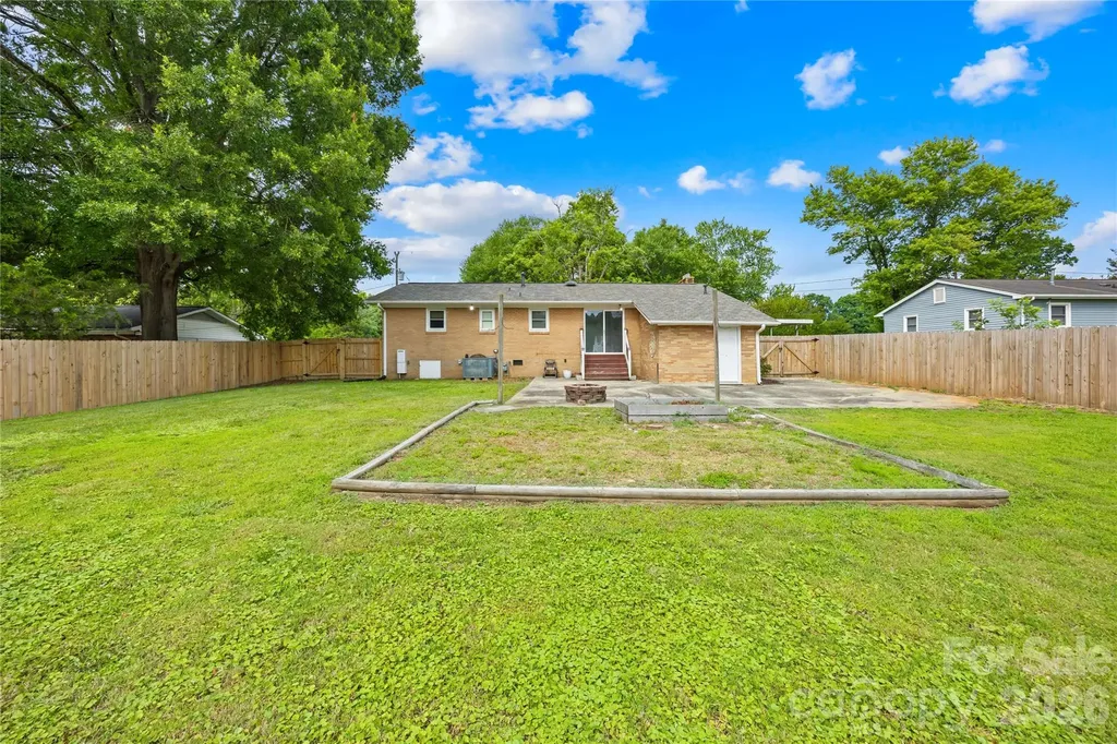 205 Gaddis Drive Mount Holly NC 28120