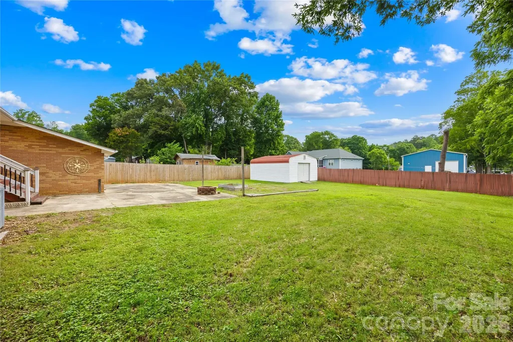 205 Gaddis Drive Mount Holly NC 28120