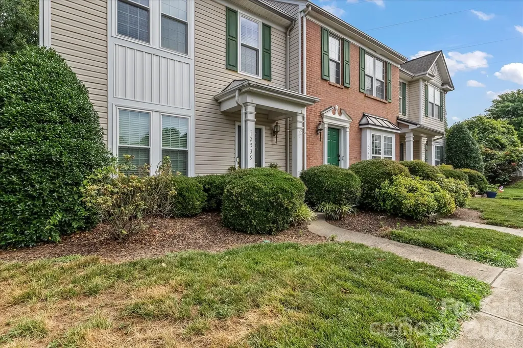 12541 Jessica Place Charlotte NC 28269