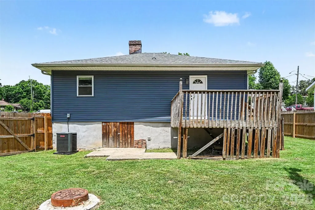 905 W 6th Avenue B Gastonia NC 28052