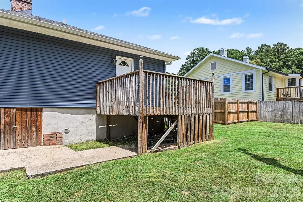 905 W 6th Avenue B Gastonia NC 28052