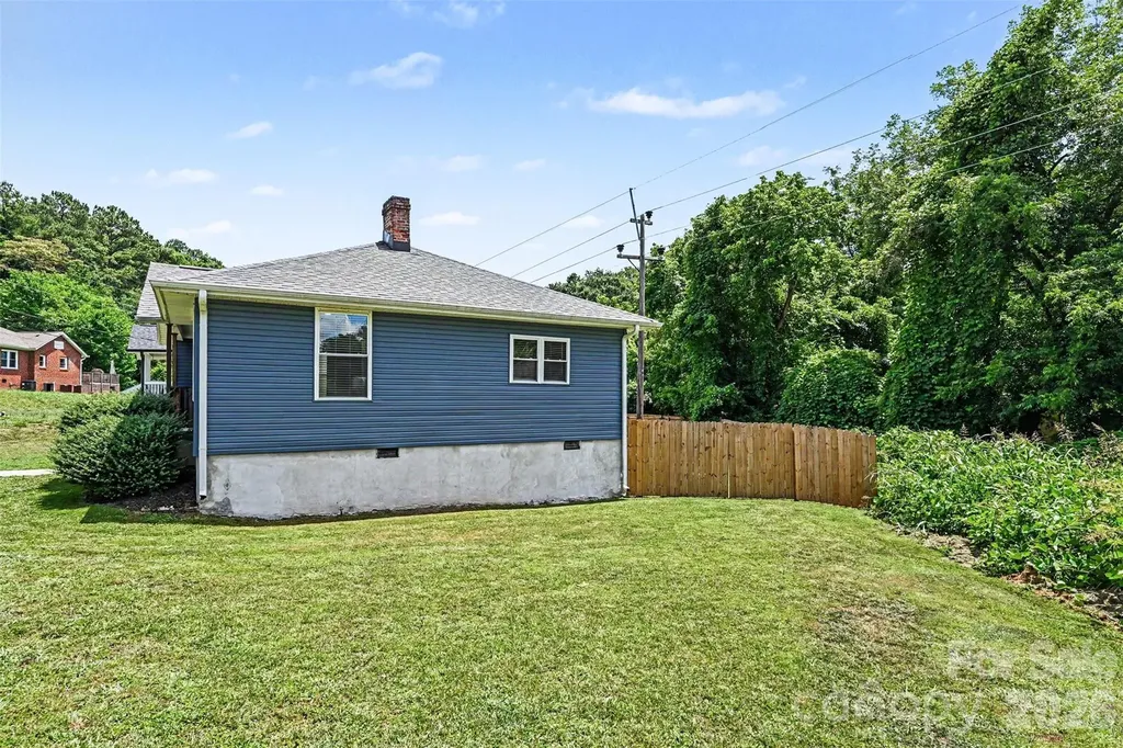 905 W 6th Avenue B Gastonia NC 28052