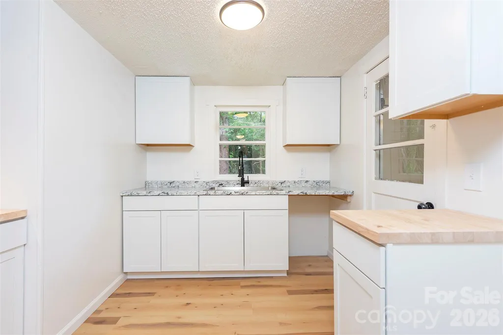 215 Merchant Street Asheville NC 28803