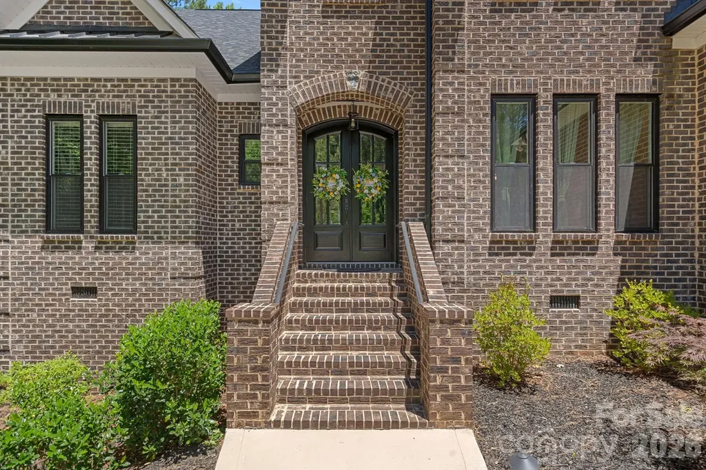 156 Crooked Branch Way Troutman NC 28166