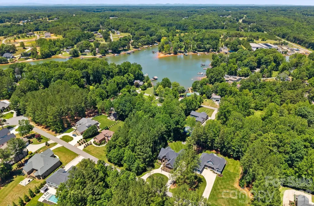 156 Crooked Branch Way Troutman NC 28166