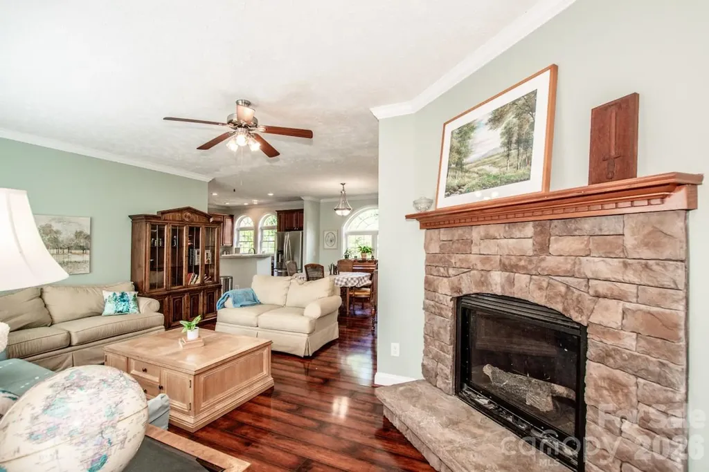 2860 Needmore Road Woodleaf NC 27054