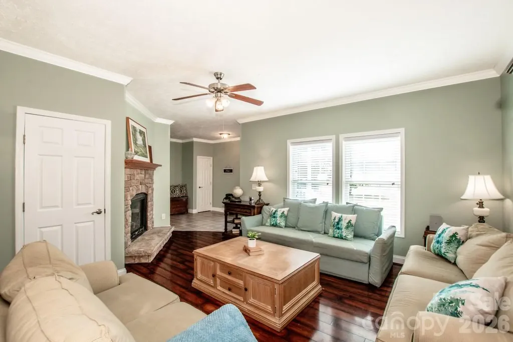2860 Needmore Road Woodleaf NC 27054