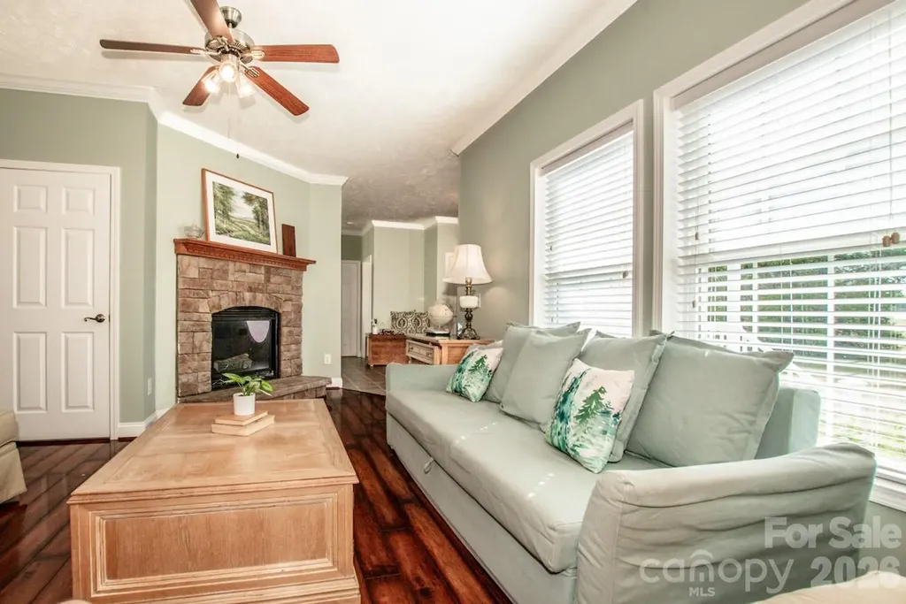 2860 Needmore Road Woodleaf NC 27054